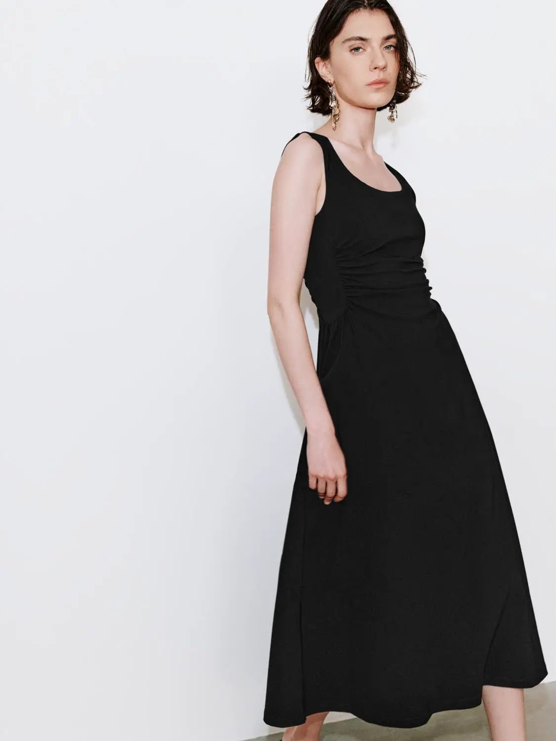 Viscose Blend U-Neck Ruched Waist A-Line Midi Dresses - Image 4