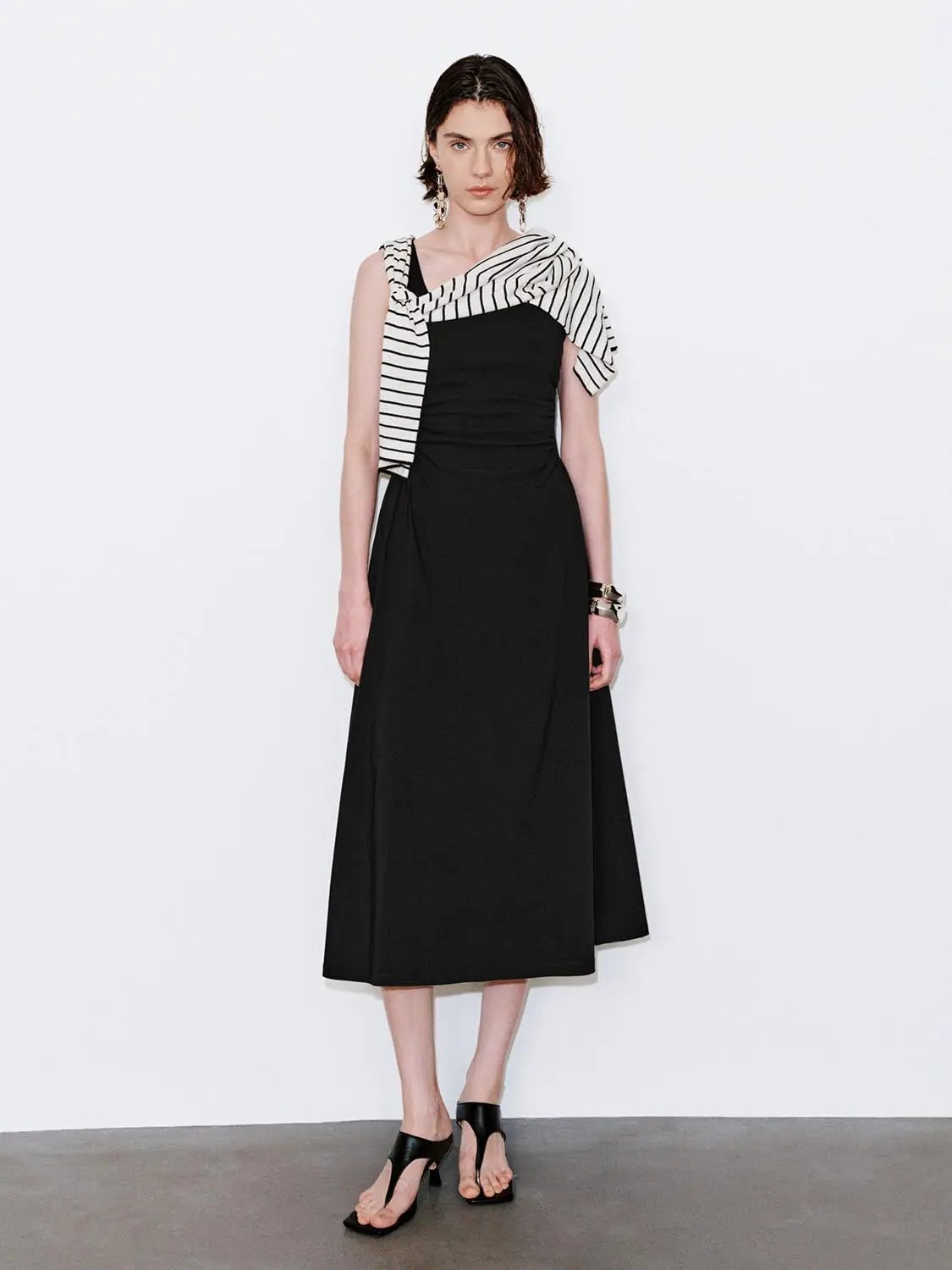 Viscose Blend U-Neck Ruched Waist A-Line Midi Dresses - Image 25