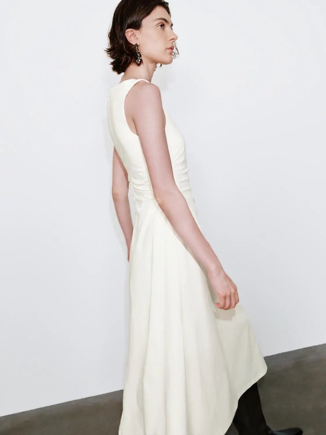 Viscose Blend U-Neck Ruched Waist A-Line Midi Dresses - Image 11