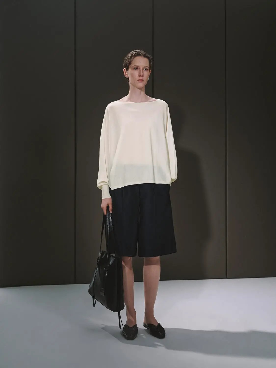 Wool Blend Drawstring Wide Leg Tailored Shorts - Image 7